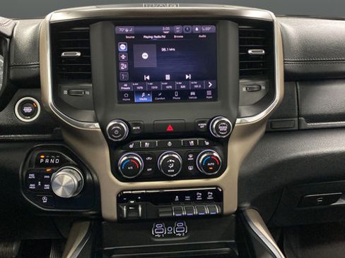 Used 2022 RAM 1500 Laramie AWD/4WD image 12