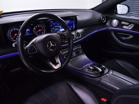 Used 2018 Mercedes-Benz E 300 E 300 image 4