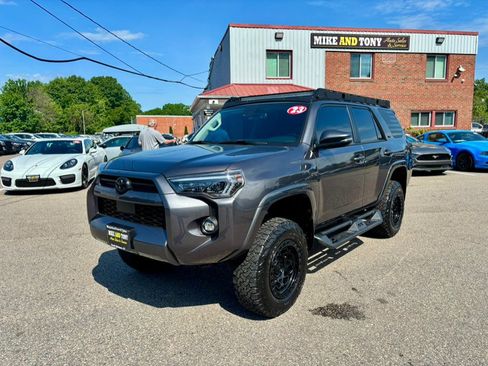 Used 2023 Toyota 4Runner SR5 Premium w/ Moonroof Package AWD/4WD image 1