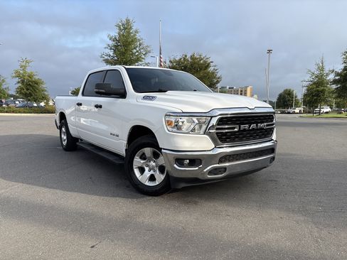 Used 2023 RAM 1500 Big Horn AWD/4WD image 2