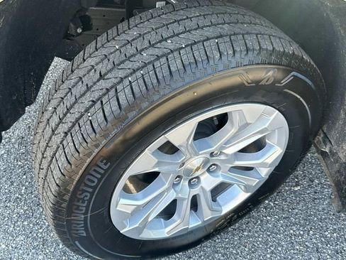 Used 2025 Chevrolet Silverado 1500 LTZ RWD image 16