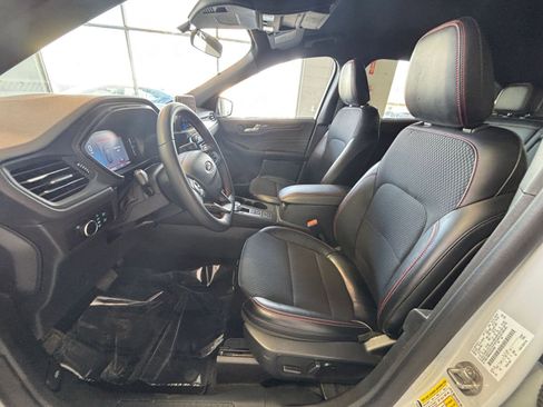 Used 2025 Ford Escape ST-Line image 28