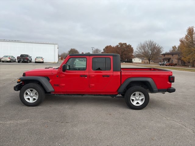 Used 2023 Jeep Gladiator Sport AWD/4WD image 3