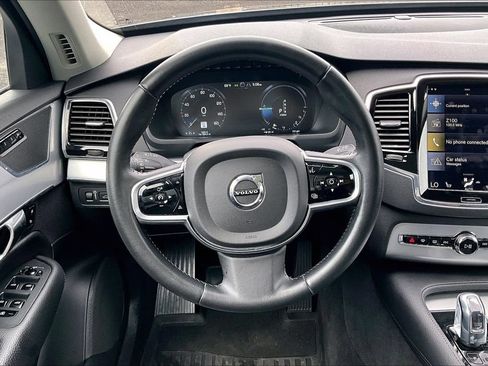 Used 2016 Volvo XC90 T8 Momentum w/ Vision Package AWD/4WD image 19