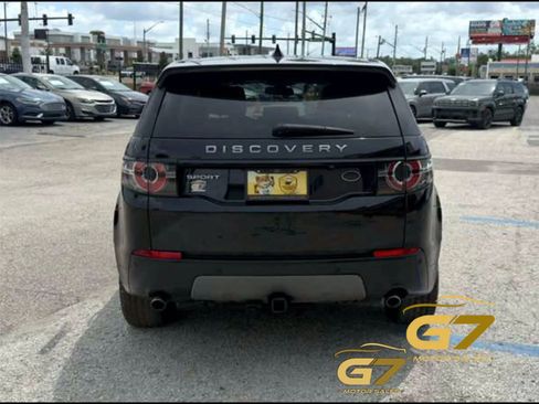 Used 2019 Land Rover Discovery Sport SE AWD/4WD image 3