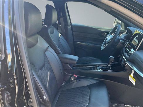 New 2026 Jeep Compass Latitude AWD/4WD image 9