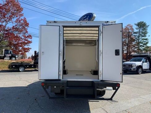 New 2024 Ford F450 XL w/ XL Chrome Package image 27