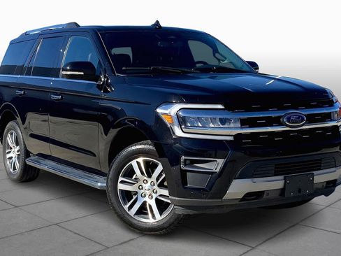 Certified 2022 Ford Expedition Limited AWD/4WD image 2