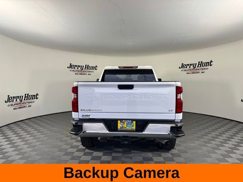 Used 2025 Chevrolet Silverado 2500 LT AWD/4WD image 8