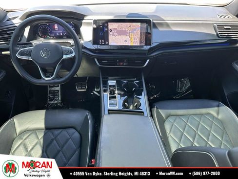Used 2024 Volkswagen Atlas Cross Sport SEL Premium R-Line AWD/4WD image 15