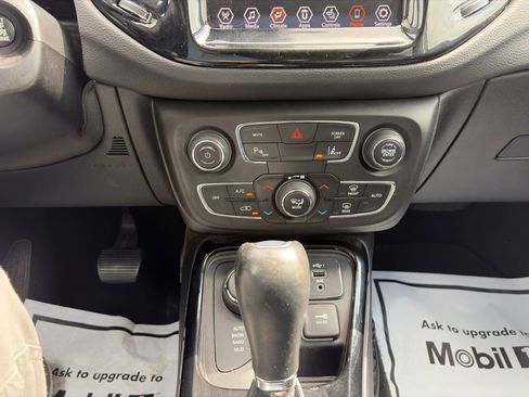 Used 2021 Jeep Compass Limited image 20