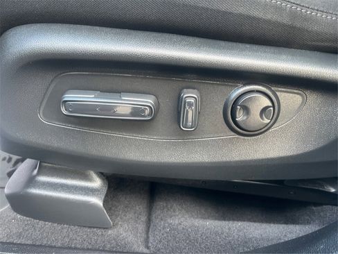 Used 2024 Honda CR-V EX image 19