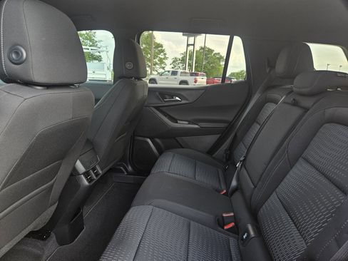New 2026 Chevrolet Equinox LT w/ Midnight Edition FWD image 18