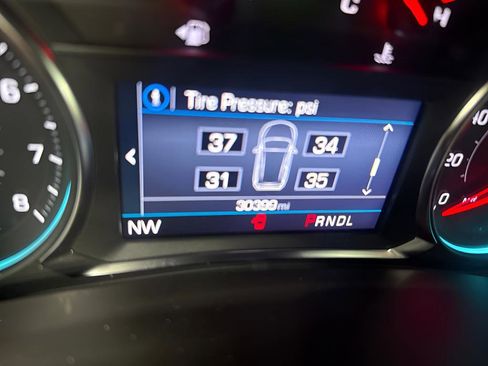 Used 2023 Chevrolet Equinox LT AWD/4WD image 23