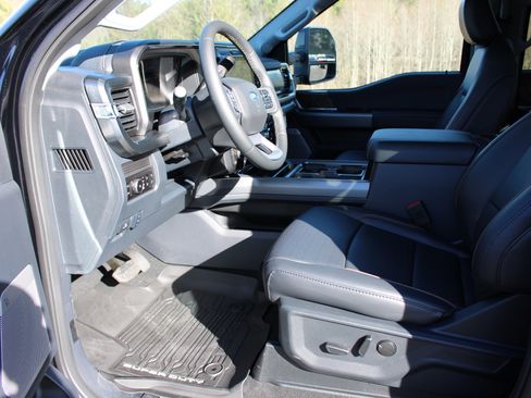 New 2026 Ford F250 Lariat w/ Tremor Off-Road Package image 18