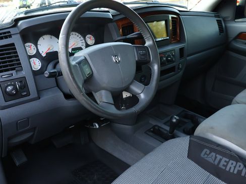 Used 2006 Dodge Ram 2500 Truck SLT w/ Quad Cab Big Horn Value Group image 2