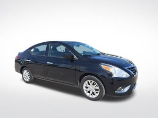 Used 2018 Nissan Versa SV w/ SV Special Edition Package video 1