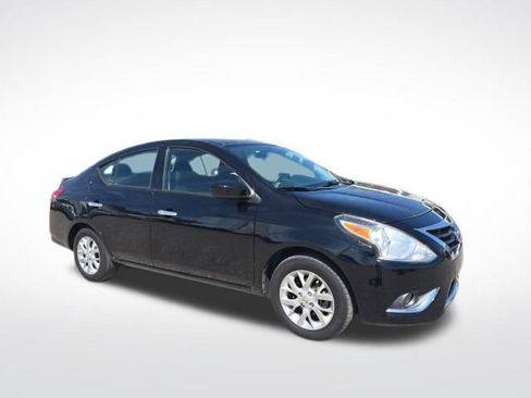 Used 2018 Nissan Versa SV w/ SV Special Edition Package image 1