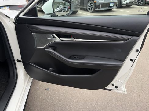 Used 2019 MAZDA MAZDA3 Sedan w/ Premium Package FWD image 22