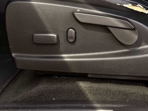 Used 2018 Chevrolet Colorado Z71 image 14