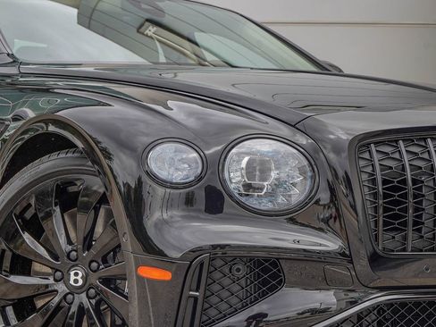 New 2026 Bentley Flying Spur Plug-In Hybrid image 8
