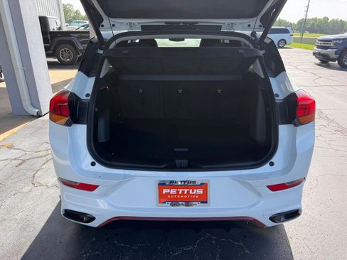 Used 2023 Buick Encore GX Select w/ Sport Touring Package FWD image 5