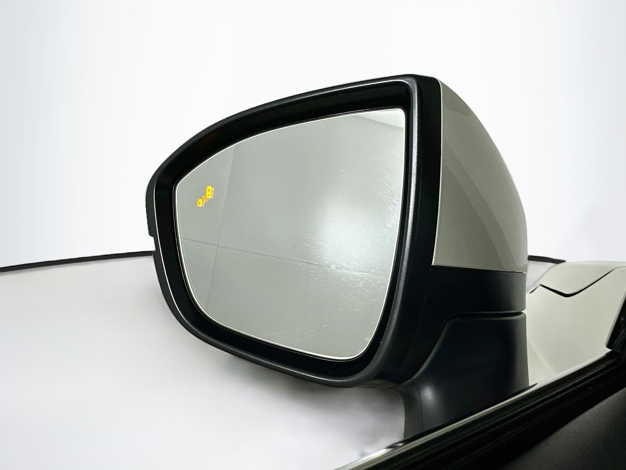 Used 2022 Nissan Pathfinder SL w/ SL Premium Package FWD image 16