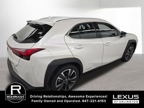 Used 2022 Lexus UX 250h w/ Accessory Package (Z1) AWD/4WD image 5