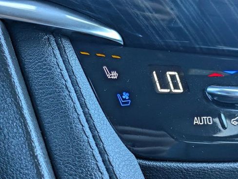 Certified 2024 Cadillac XT6 Premium Luxury image 23