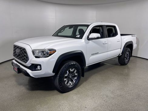 Certified 2021 Toyota Tacoma TRD Off-Road w/ Technology Package AWD/4WD image 7