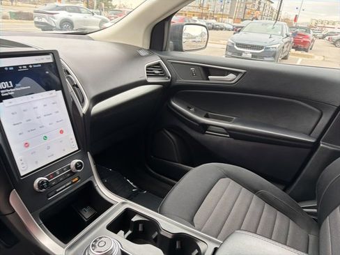 Used 2022 Ford Edge SE image 22