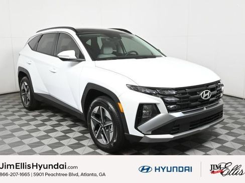 Certified 2025 Hyundai Tucson SEL image 4