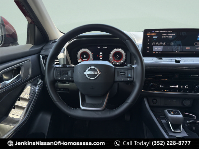 Certified 2025 Nissan Rogue SL FWD image 26