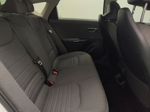 Used 2025 Kia K4 EX FWD image 19
