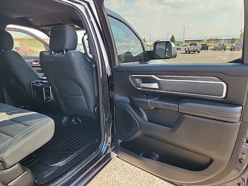 Used 2019 RAM 1500 Big Horn image 30