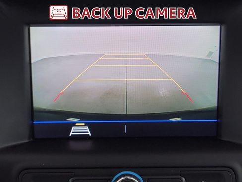 Used 2020 GMC Terrain SLE w/ Driver Convenience Package FWD image 23