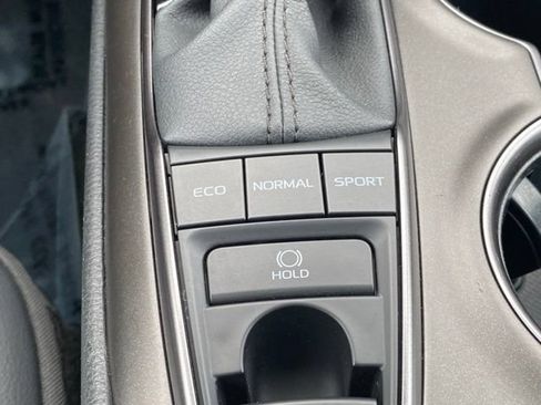 Certified 2024 Toyota Camry SE AWD/4WD image 18