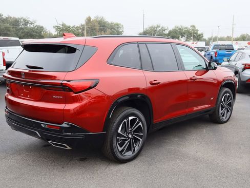 Certified 2026 Buick Enclave Sport Touring w/ Power Package image 9