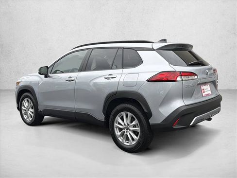 Certified 2025 Toyota Corolla Cross LE image 7