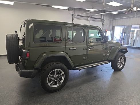 Used 2021 Jeep Wrangler Unlimited Sahara w/ Uconnect 4C Nav & Sound Group image 12