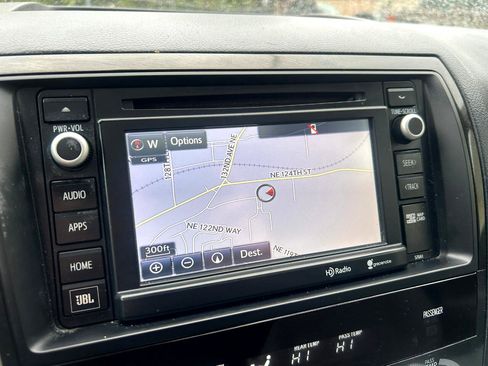 Used 2014 Toyota Sequoia Platinum image 23