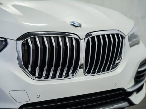 Used 2023 BMW X5 xDrive40i w/ Premium Package AWD/4WD image 13