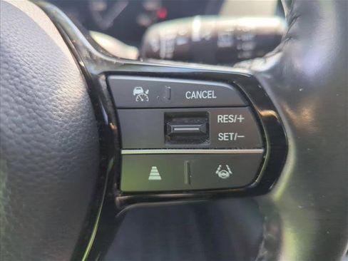 Used 2023 Honda HR-V EX-L image 15
