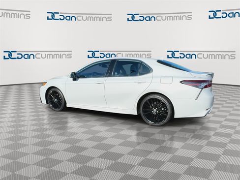 Used 2023 Toyota Camry XSE image 6