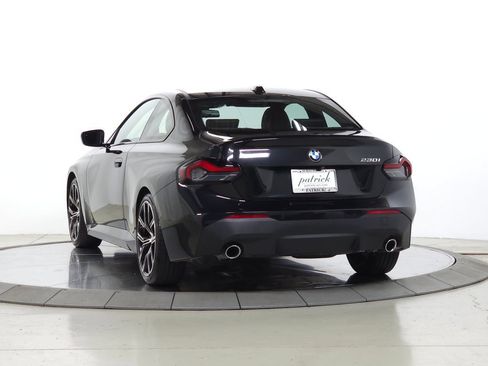 Used 2023 BMW 230i Coupe w/ Premium Package RWD image 7
