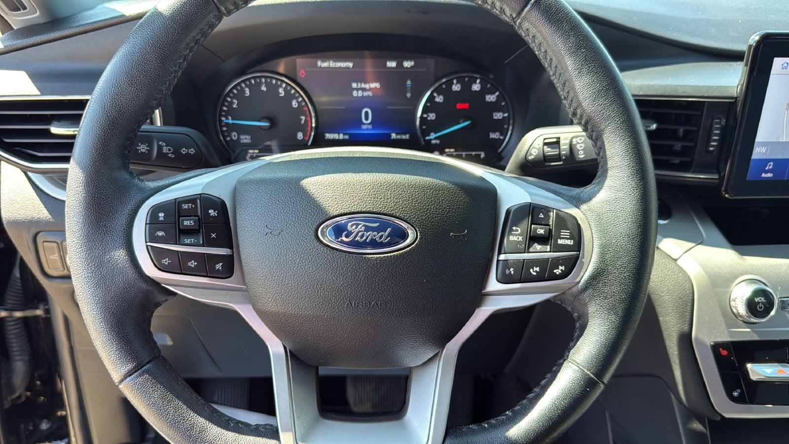 Used 2022 Ford Explorer XLT w/ Equipment Group 202A RWD image 9