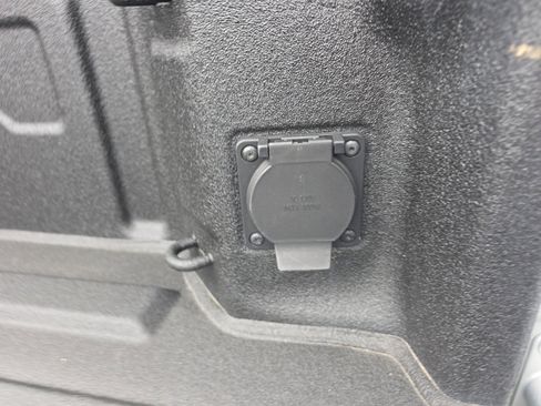 Used 2023 GMC Sierra 2500 Denali w/ Denali Ultimate Package image 22