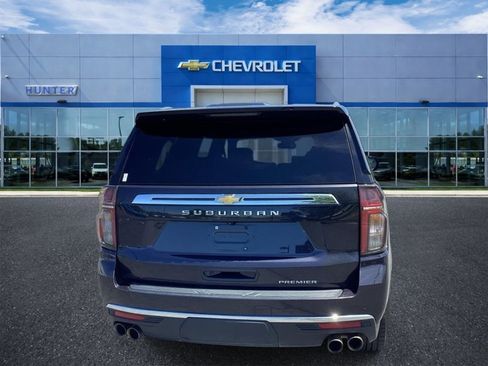 Used 2023 Chevrolet Suburban Premier AWD/4WD image 3