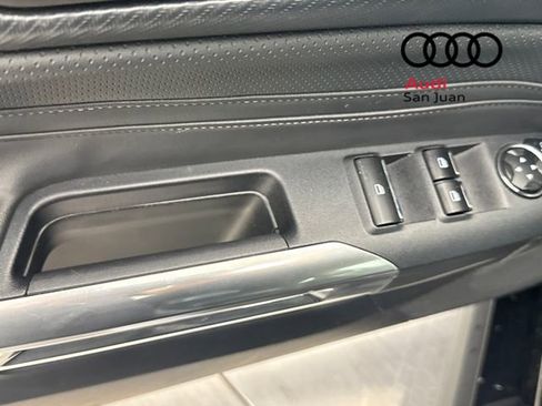 Used 2025 Ford Mustang Premium image 33