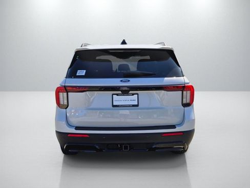 New 2026 Ford Explorer ST-Line RWD image 8